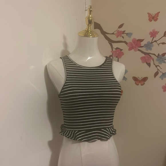 Forever 21 | Black and White Stripped Tank Top Small - Picture 1 of 2